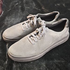 Cole Haan Grand Series Sneaker. Size 11